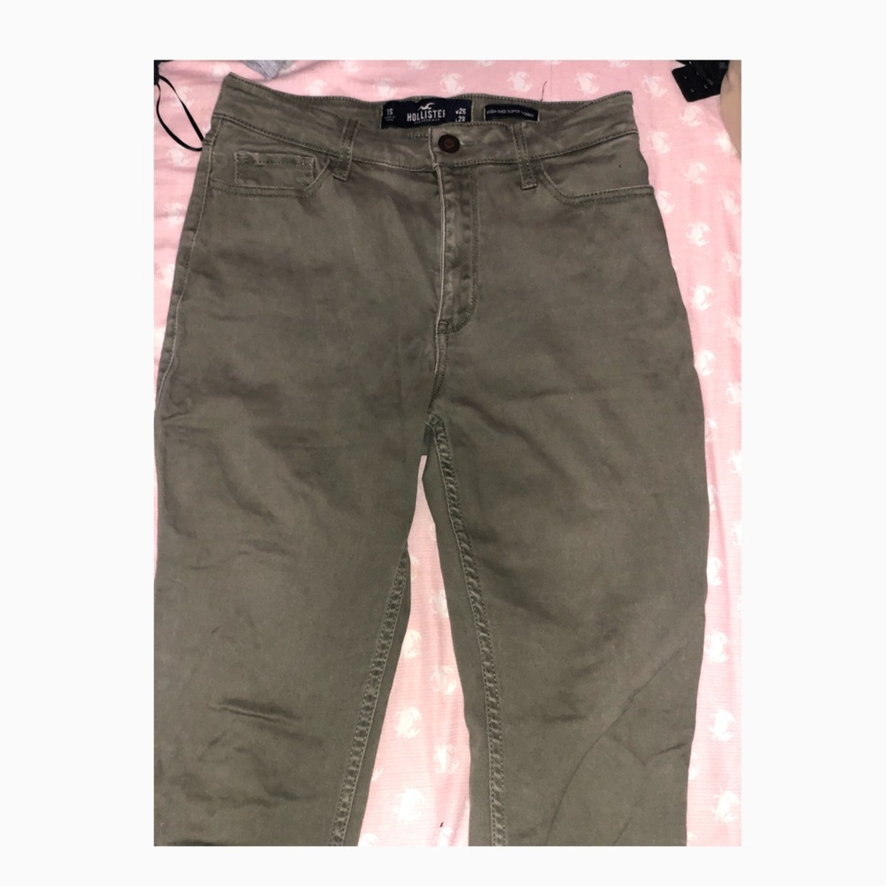 Olive green hollister skinny jeans